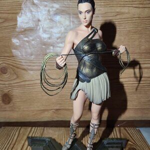 Wonder Woman 75 DC Collectibles Limited Edition 422/5000 (NEW)